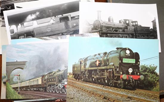 Small collection of mainly transport-related postcards, inc trains, buses, steam engines etc